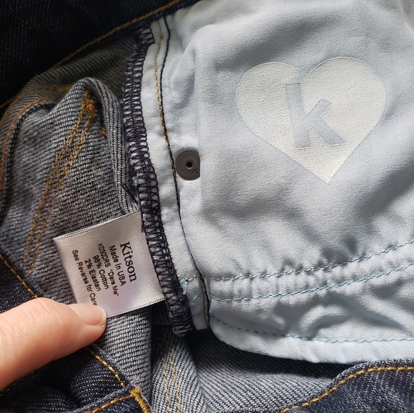 Kitson dark denim shorts "Dare me" size 27 - Picture 6 of 7